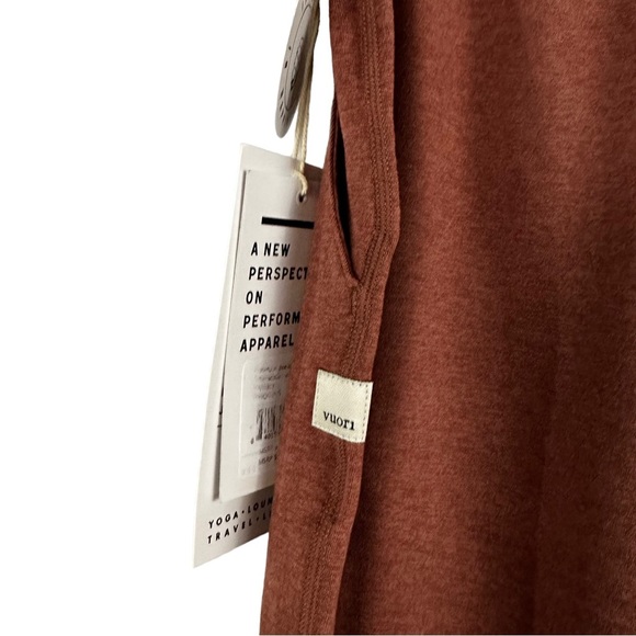 VUORI Performance Jogger in Marsala - Picture 7 of 11